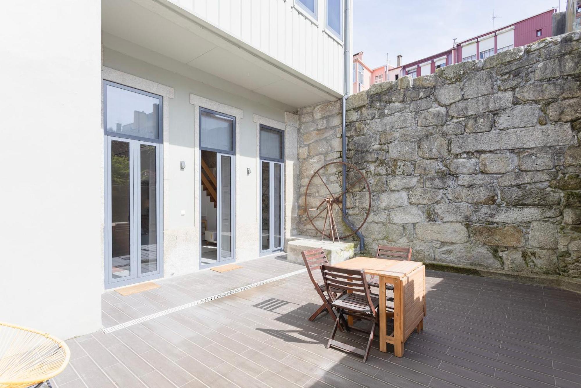 Liiiving In Porto - Terrace & Sunny Apartment Exterior photo