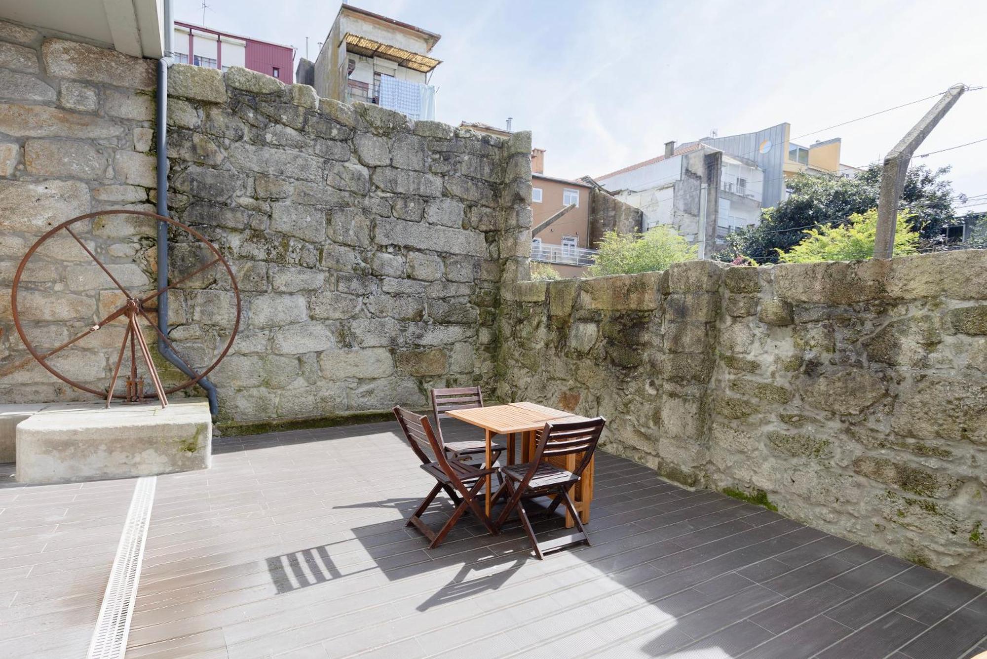 Liiiving In Porto - Terrace & Sunny Apartment Exterior photo